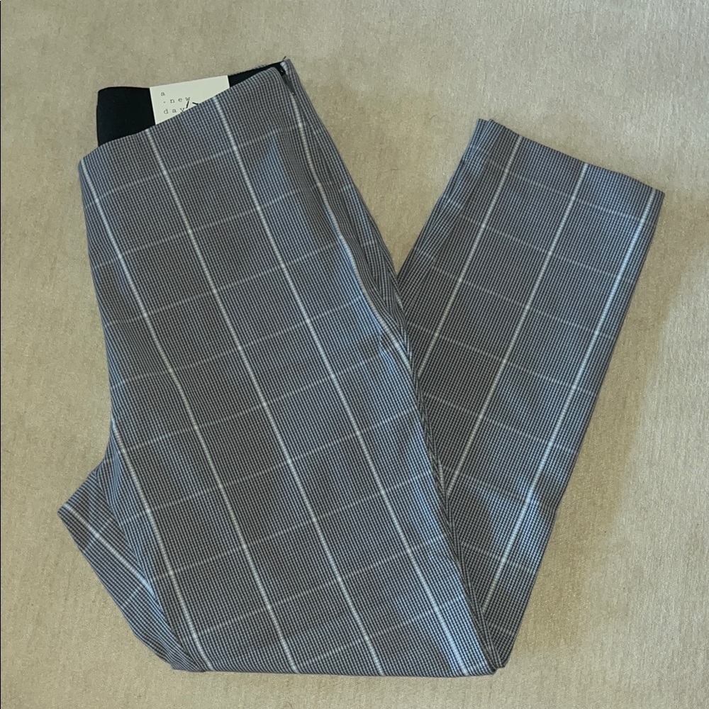 a new day Women's Gray Checkered Skinny Pants